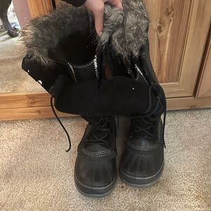 Womens Sorrel Waterproof Boots 🖤